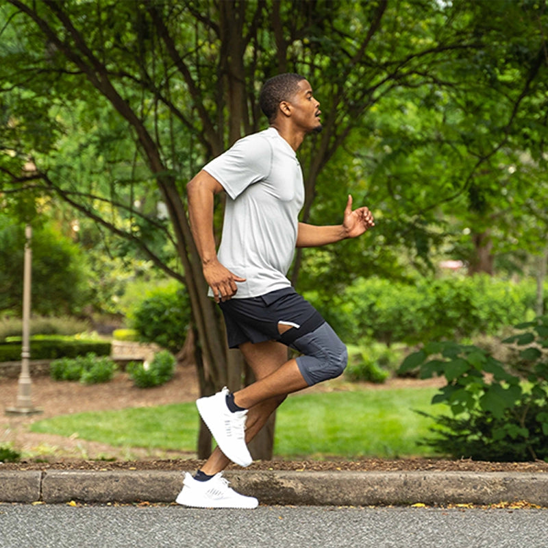 Runner wearing the KS8 Performance Knee Brace | OS1st